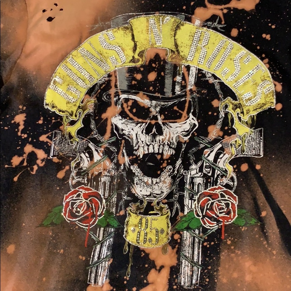Hand-stoned Guns N’ Roses distressed T-shirt